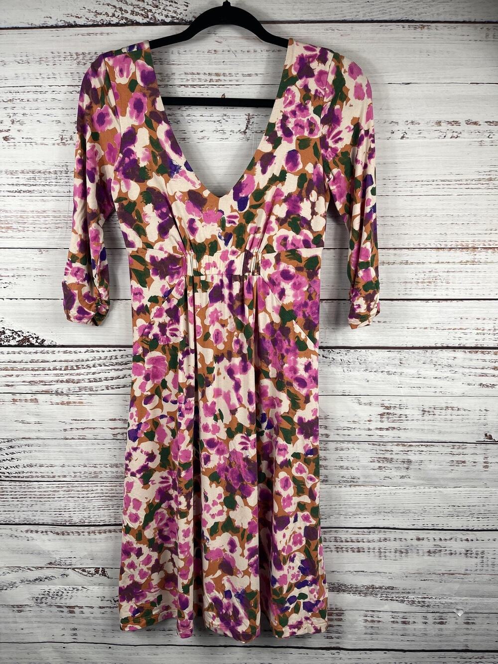 Cabi Dress Women's Small Floral V-Neck 3/4 Sleeve Empire Waist Style 110 Stretch
